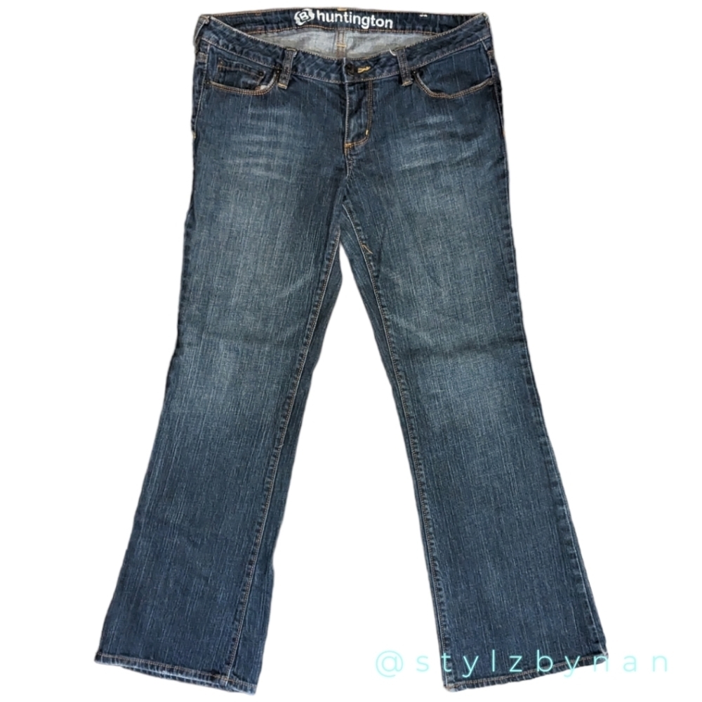 Women's Bhuntington Flare Jeans Size 11 Reg EUC